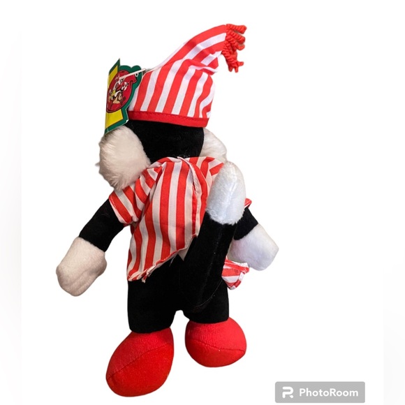 Vintage 1992 McDonald’s Sylvester Christmas plush - Picture 2 of 4